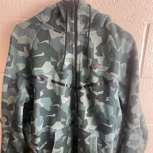 Nike Tech Fleece